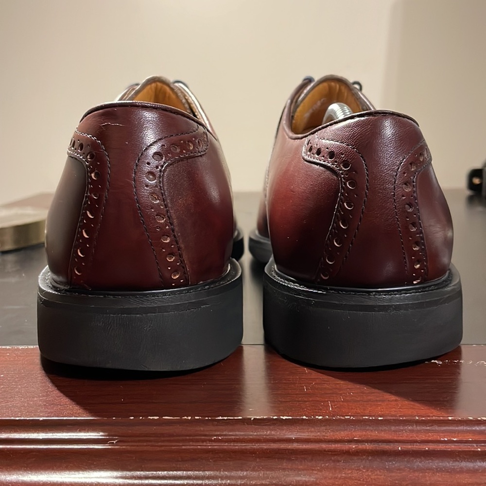 Florsheim casual Oxford shoes. - Picture 2 of 11